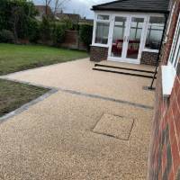 resin-bound-stone-patios-04.jpg